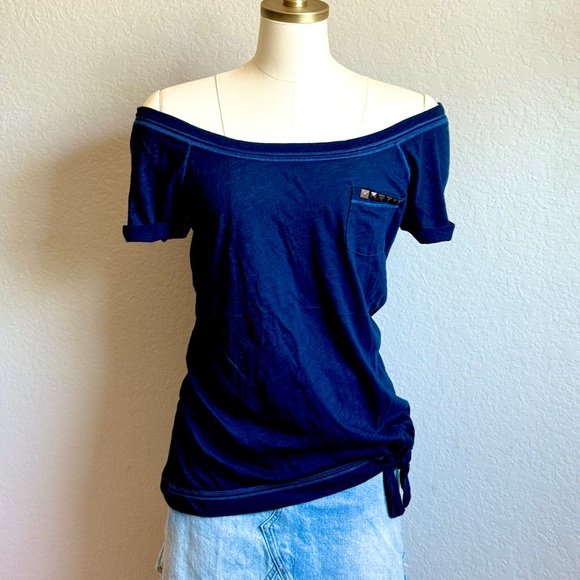 Hollister Tops - Hollister Off-Shoulder Studded Pocket Tee – S